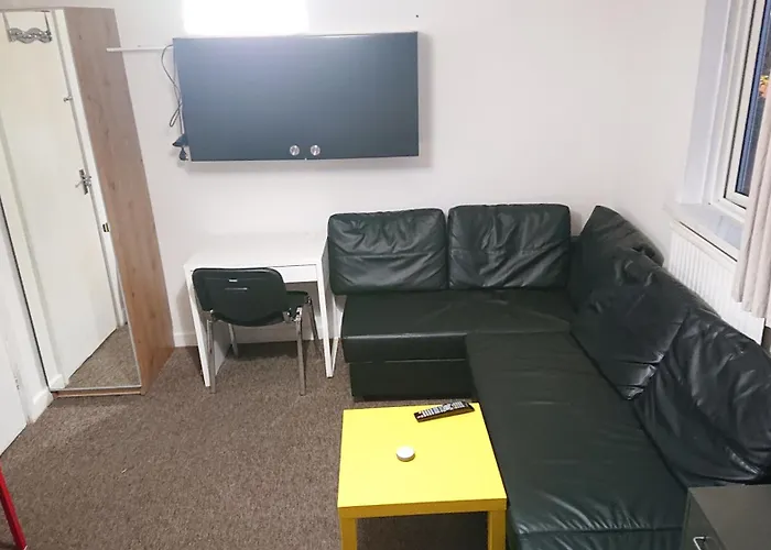 3- Room In Central London